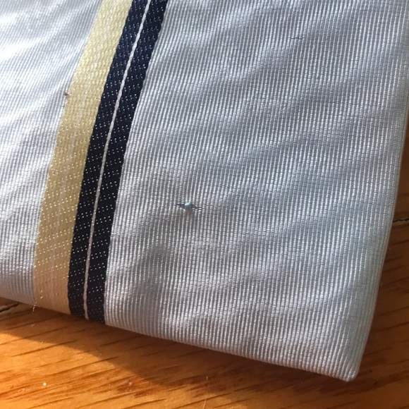 Louis Vuitton LV silk tie New with Flaw - Picture 9 of 9